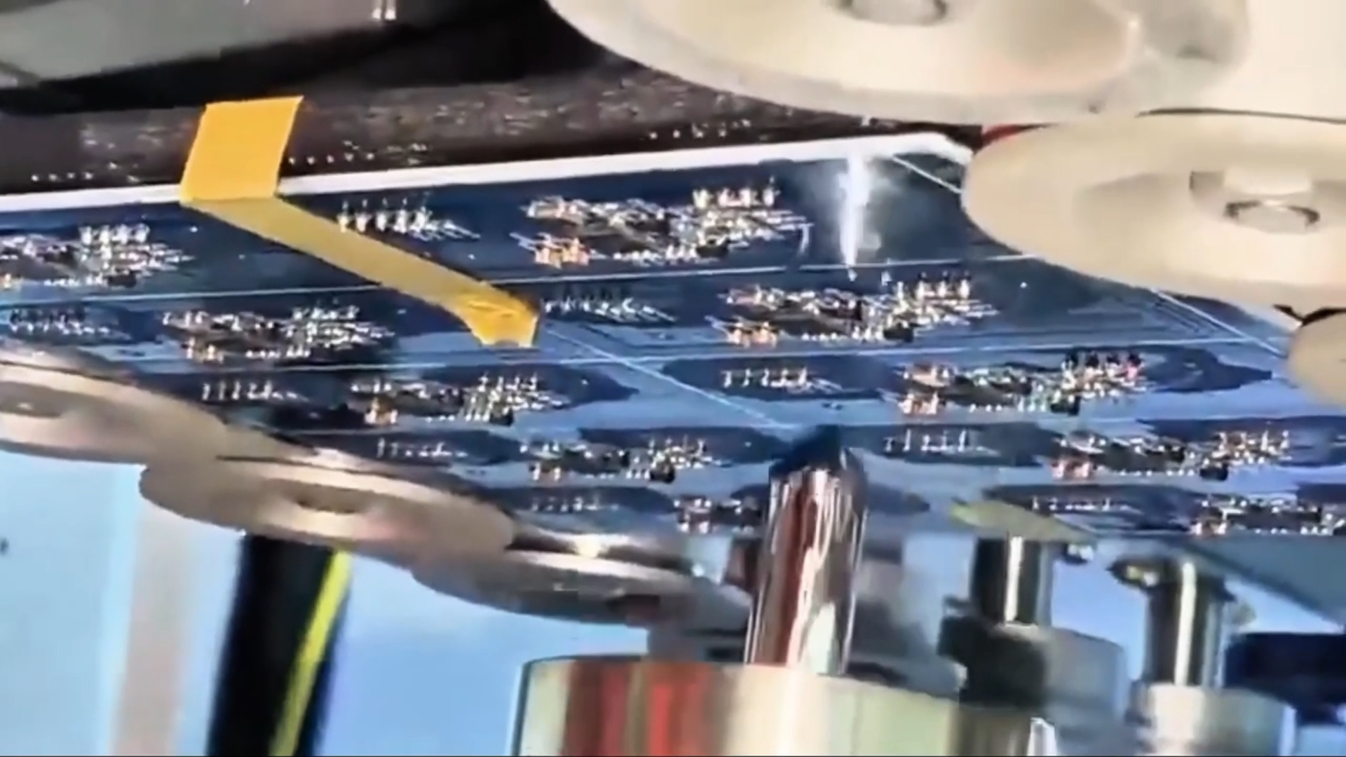 在线式选择性波峰焊