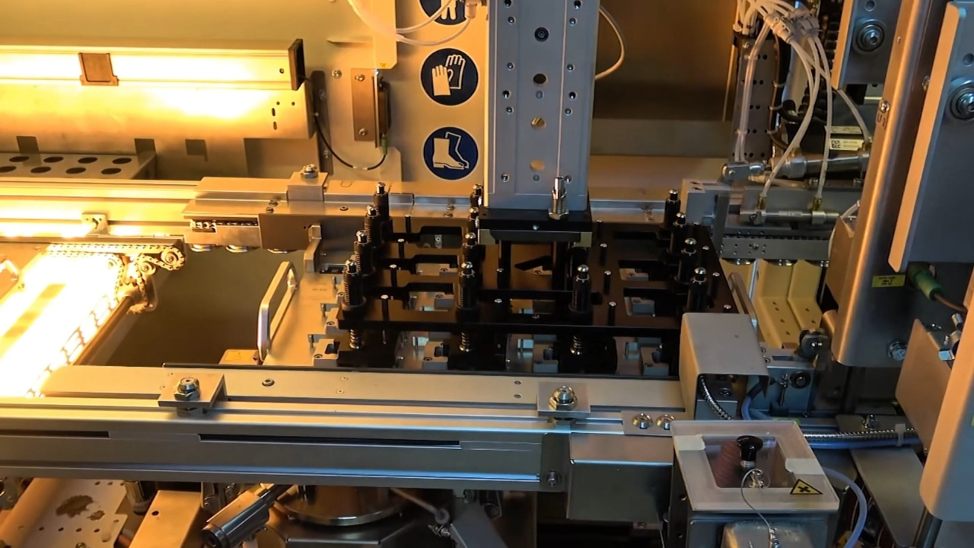 在线式选择性波峰焊